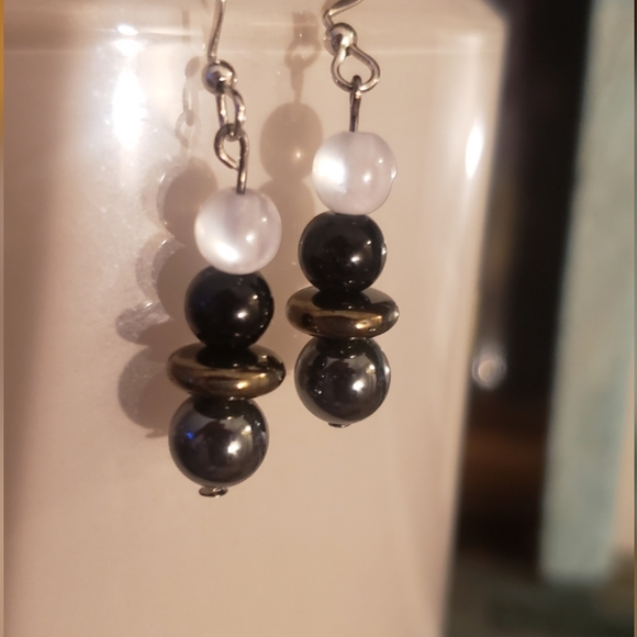 Beautiful Iridized Metal Hand Crafted Drop Earrings - Picture 4 of 7